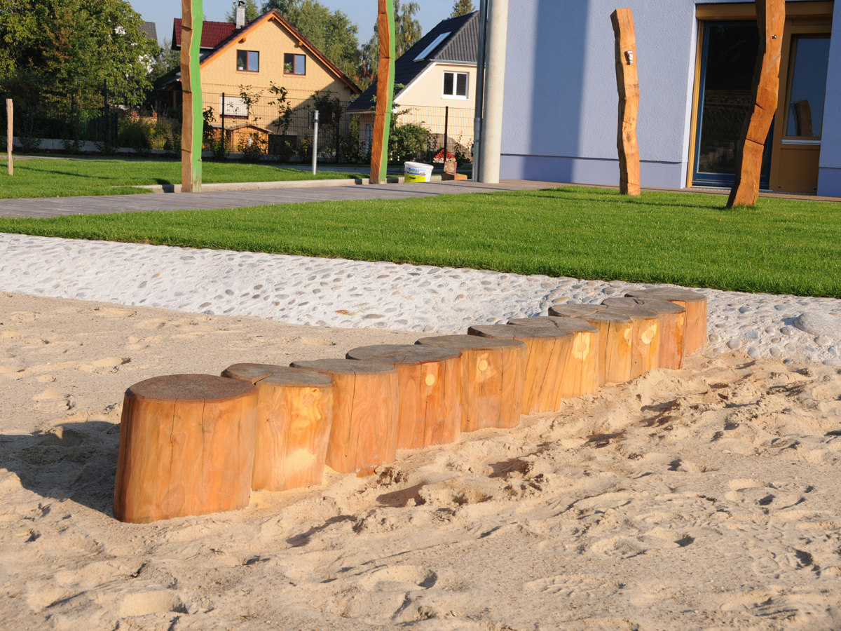 Balancierpoller Robinie Reihe 