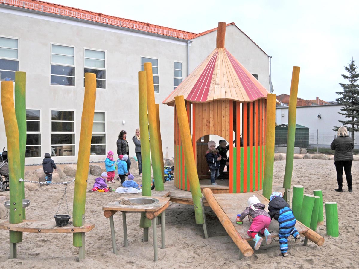 Buddel Bude offen Robinie 