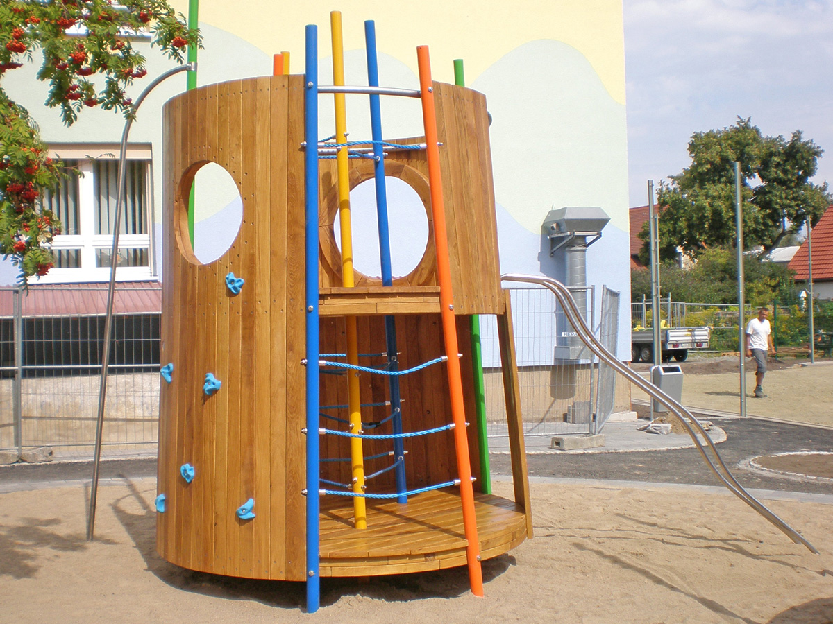 Kletterturm Runde Sache 