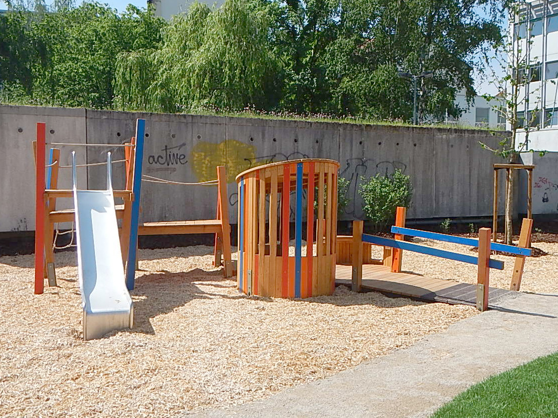 Rundhütte Kletterkombi 