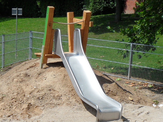 Hangrutsche mit Podest 